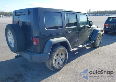 2010 Jeep Wrangler Unlimited Sport z USA, uszkodzony, nr VIN 1J4BA3H14AL196314